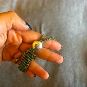 LINKS OF LONDON- silver / green friendship bracelet